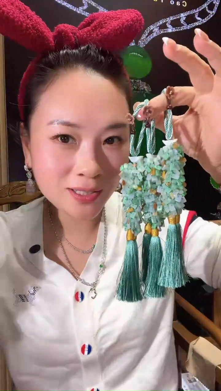 未镶嵌挂件翡翠车挂