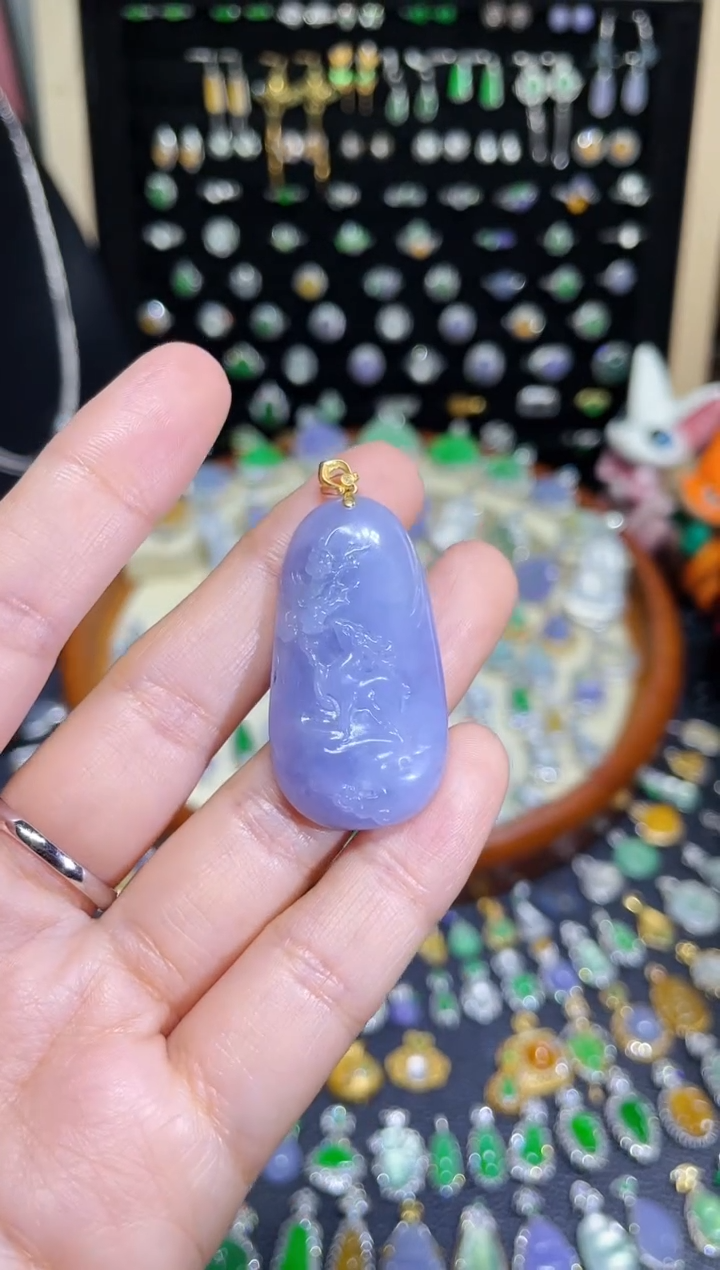 颈饰18K金镶嵌翡翠王*害超大一鹿有你吊坠