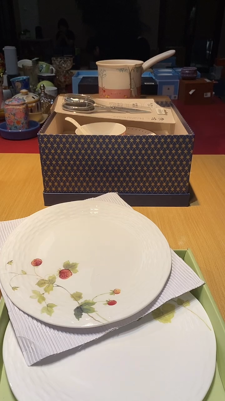 瓷片生活的本意是开心啊@@1