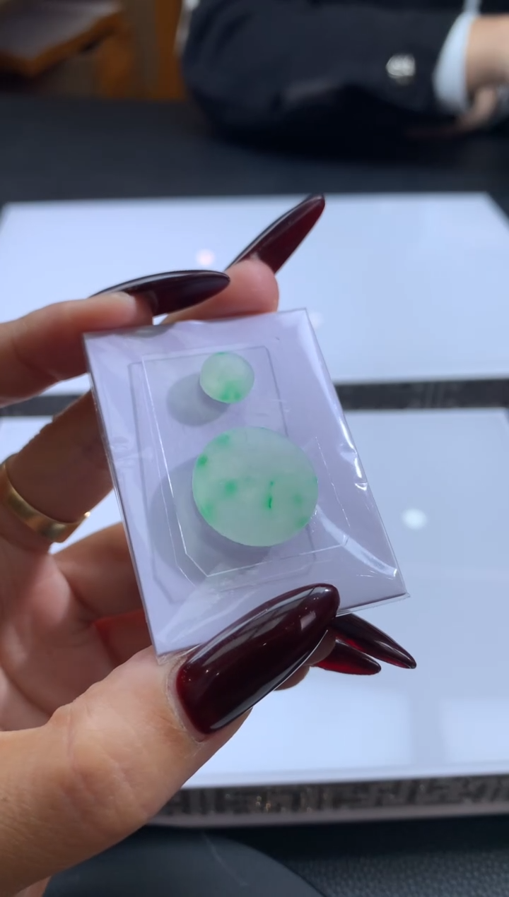 【闪购商品】定制翡翠未镶嵌翡翠