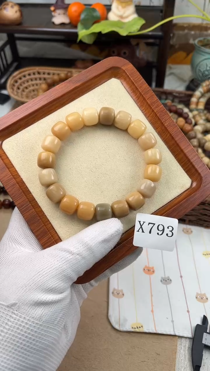 手串菩提根/象牙果x793 卡13.7 干磨莫高窟