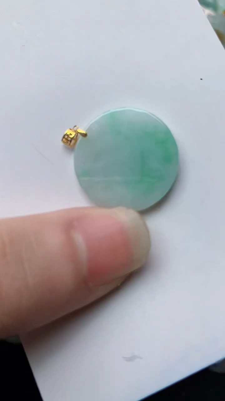 【闪购商品】翡翠颈饰18K金镶嵌35.........