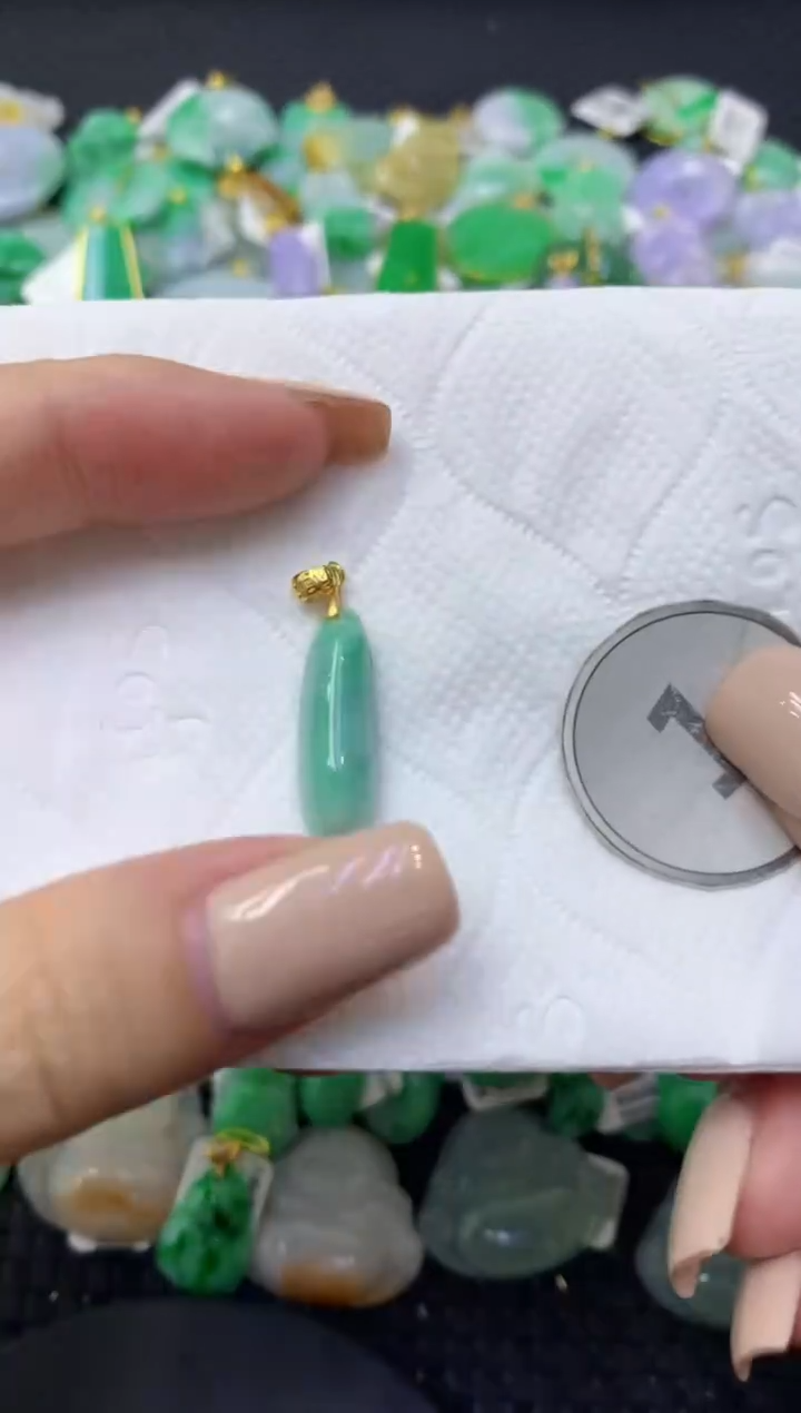 颈饰未镶嵌翡翠天然缅甸翡翠A货