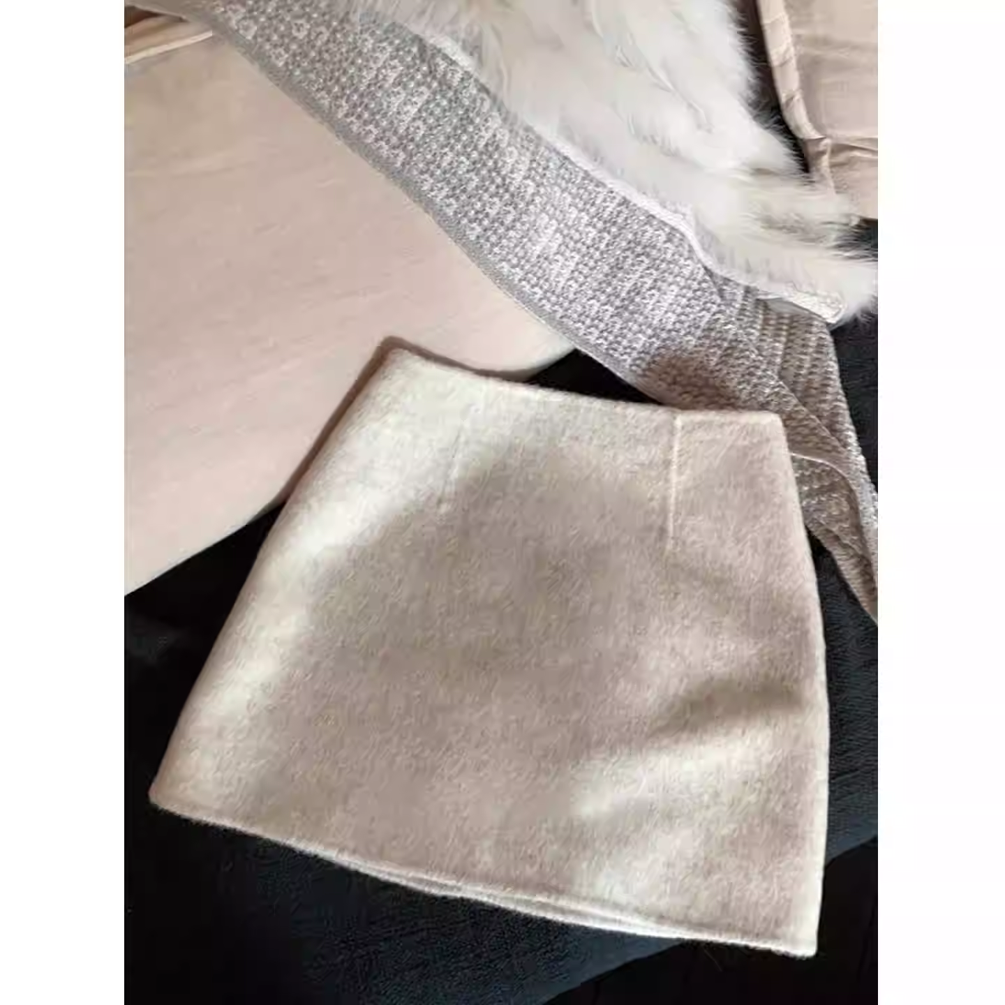 黛瑞丝 短裙秋冬高品质加厚羊呢高腰显瘦A字简约包臀