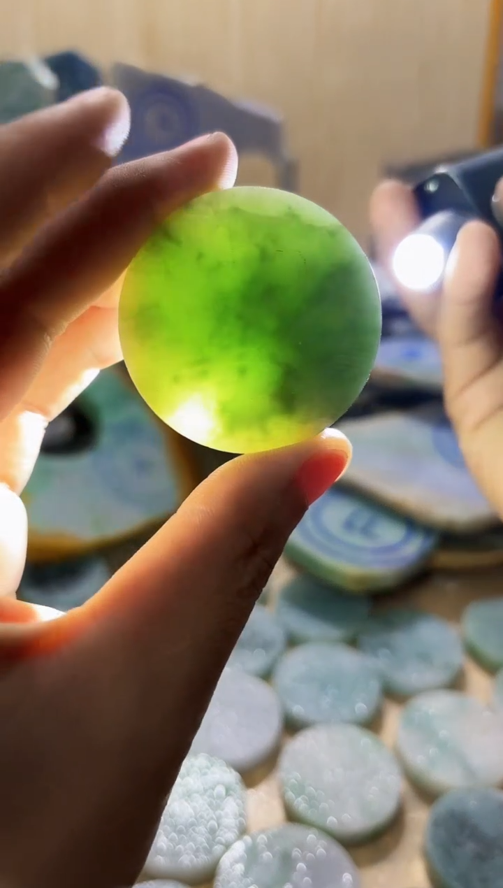 【闪购商品】翡翠颈饰未镶嵌A货闯文2435