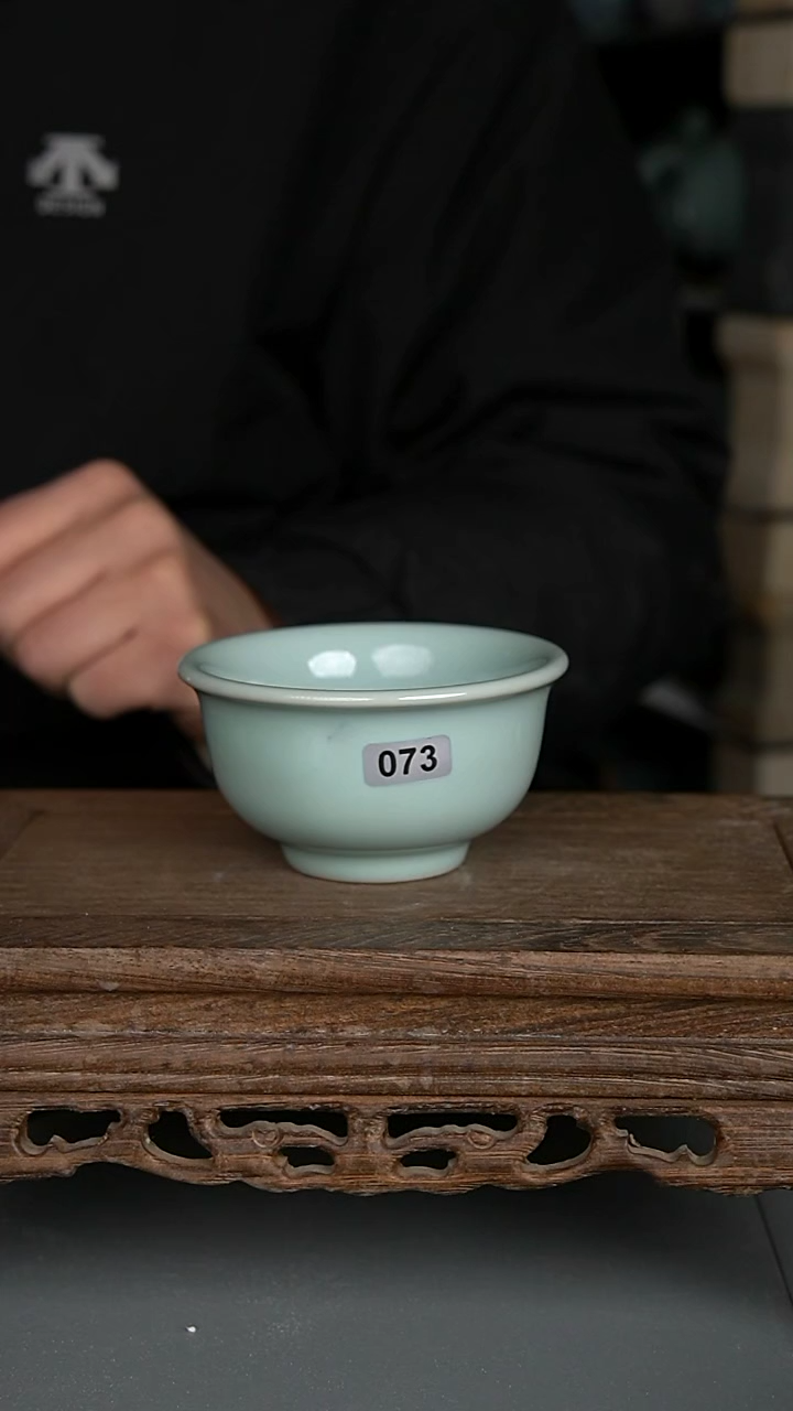 【闪购商品】杯073号天青压手杯微瑕 开片