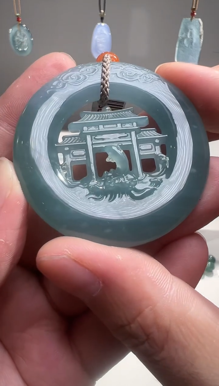 吊坠(不含链)未镶嵌翡翠鱼跃龙门