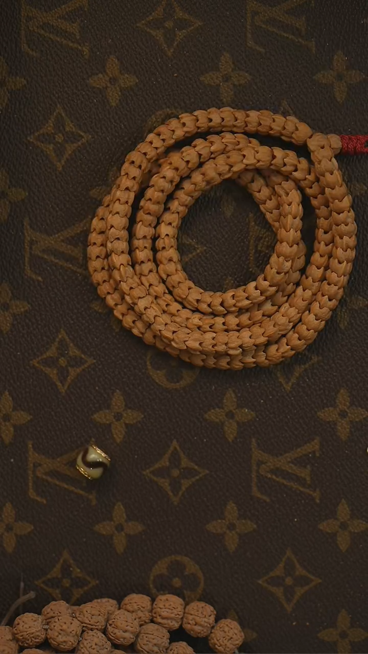 柏香籽/百香籽吊坠亲*龙爪柏香