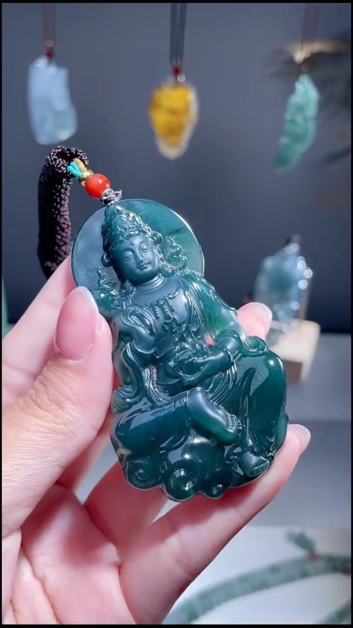 吊坠(不含链)未镶嵌翡翠观音