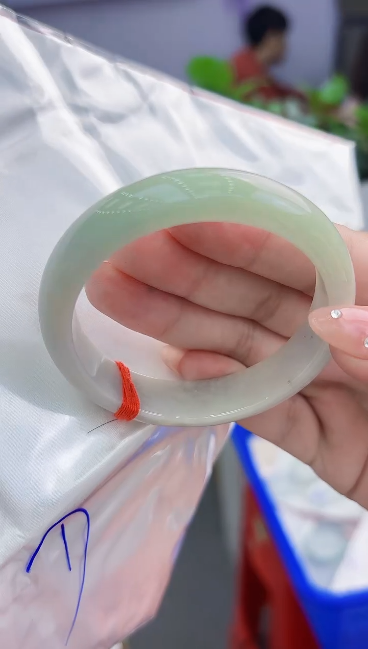 【闪购商品】翡翠手镯未镶嵌翡翠手镯