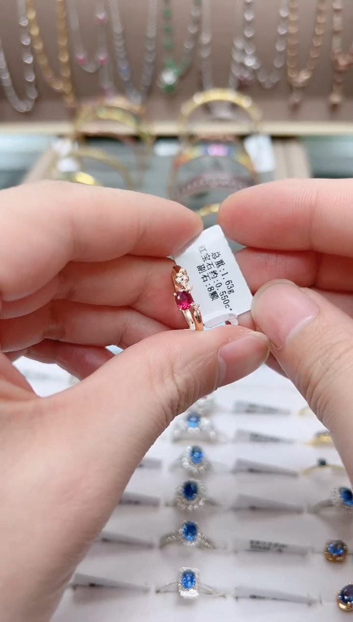 【闪购商品】红宝石戒指18K金镶嵌.
