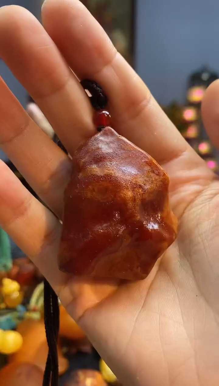 琥珀颈饰未镶嵌吊坠