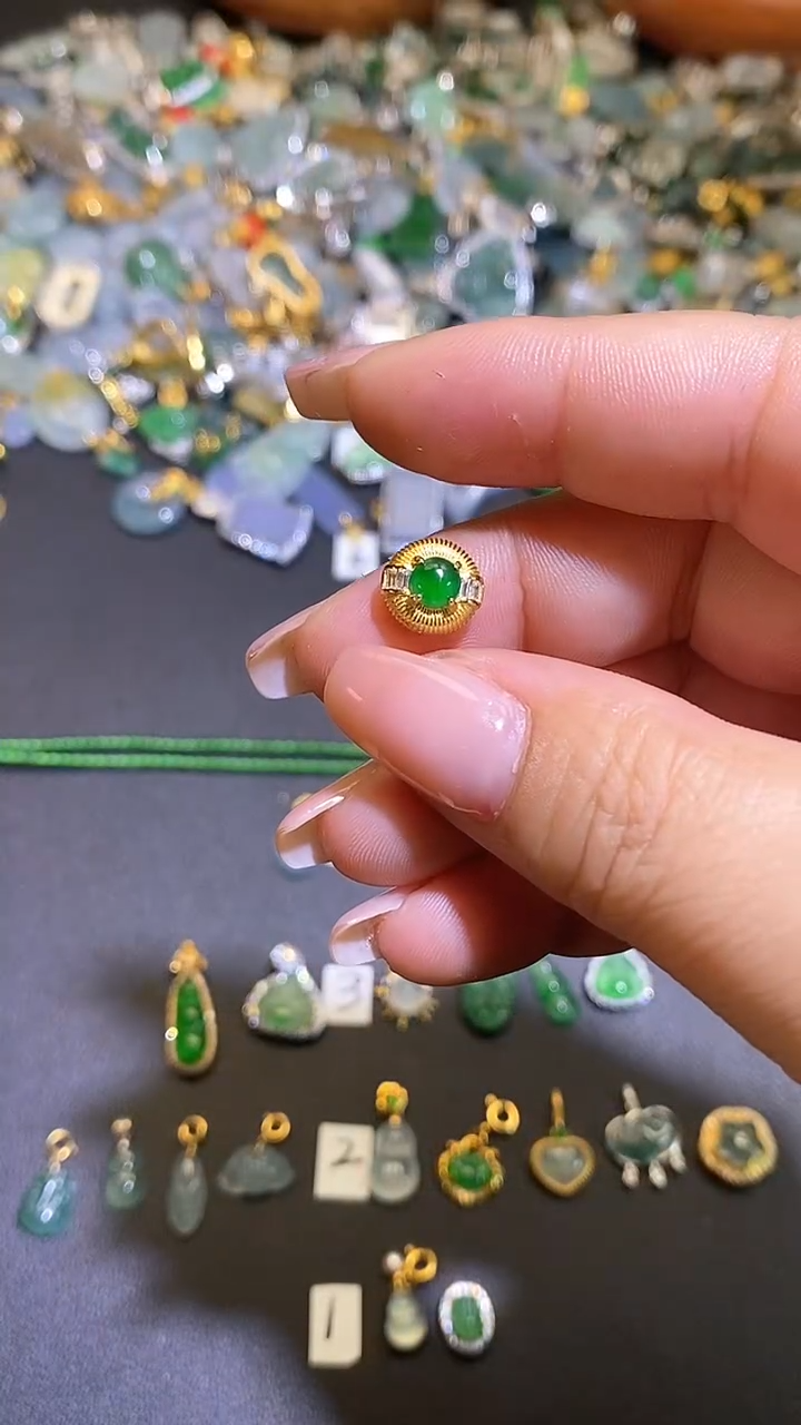 【闪购商品】翡翠吊坠(不含链)银S925镶嵌1