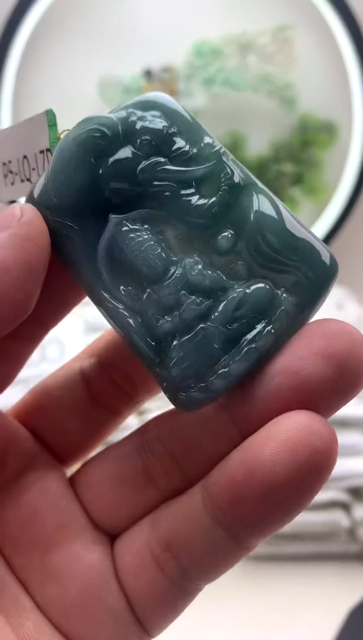 颈饰未镶嵌翡翠普贤