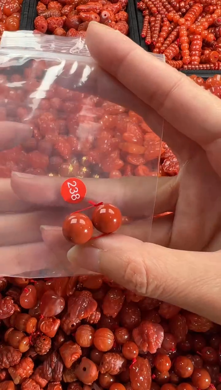 【闪购商品】南红玛瑙颈饰未镶嵌1