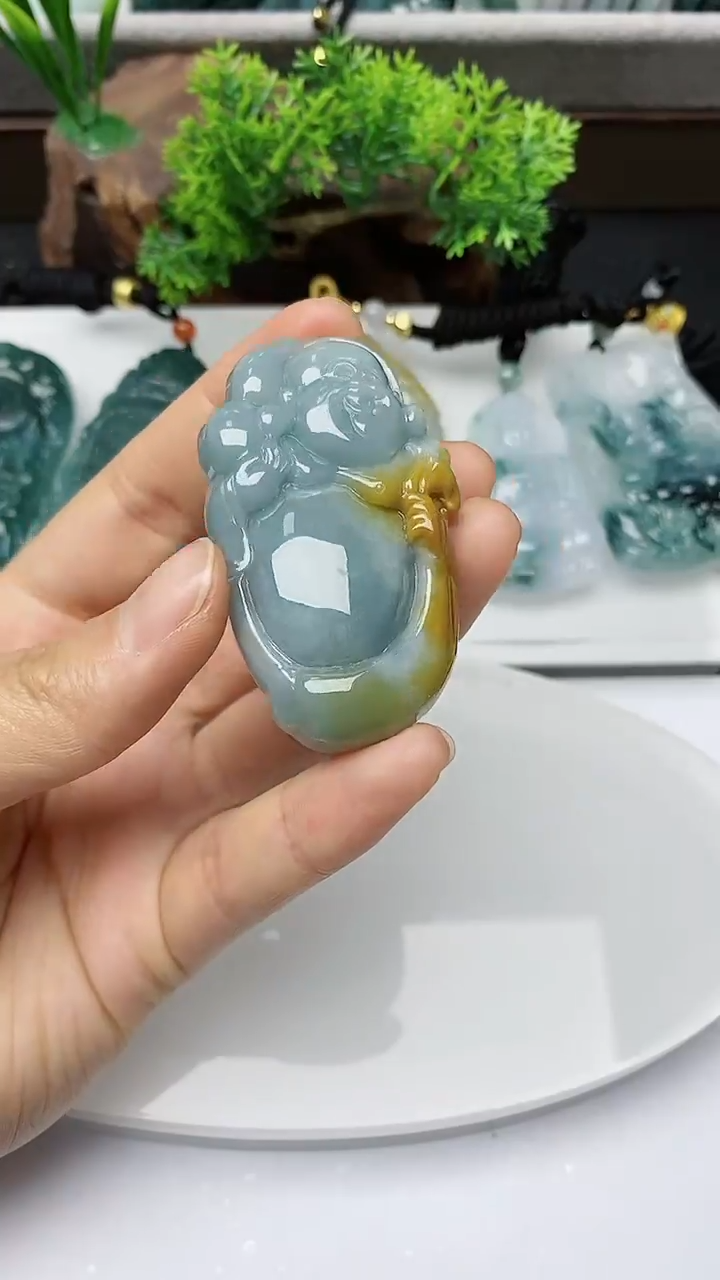 【闪购商品】翡翠颈饰未镶嵌