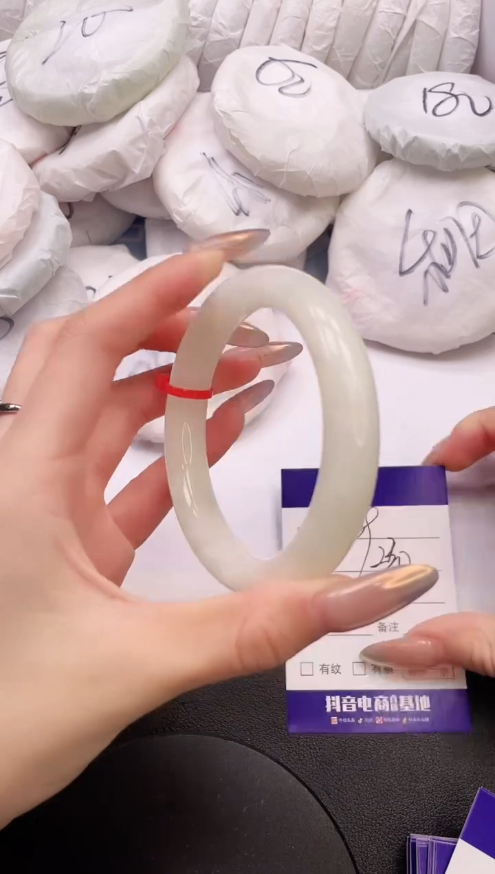 【闪购商品】和田玉手镯未镶嵌30K339-60