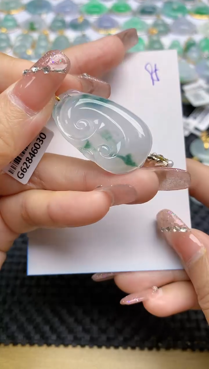 【闪购商品】翡翠颈饰18K金镶嵌天然A货翡翠 95