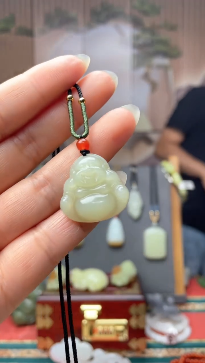 和田玉未镶嵌颈饰拍一发一