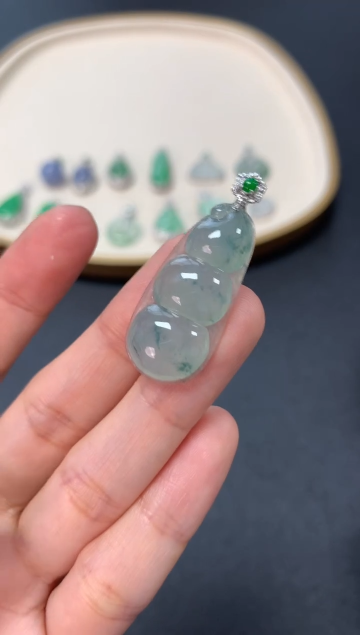 【闪购商品】翡翠吊坠(不含链)18K金镶嵌2500