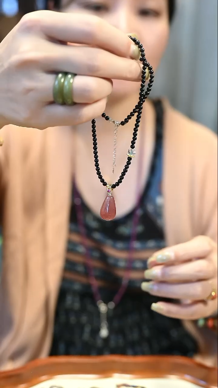 银S925镶嵌颈饰水晶草莓晶吊坠项链