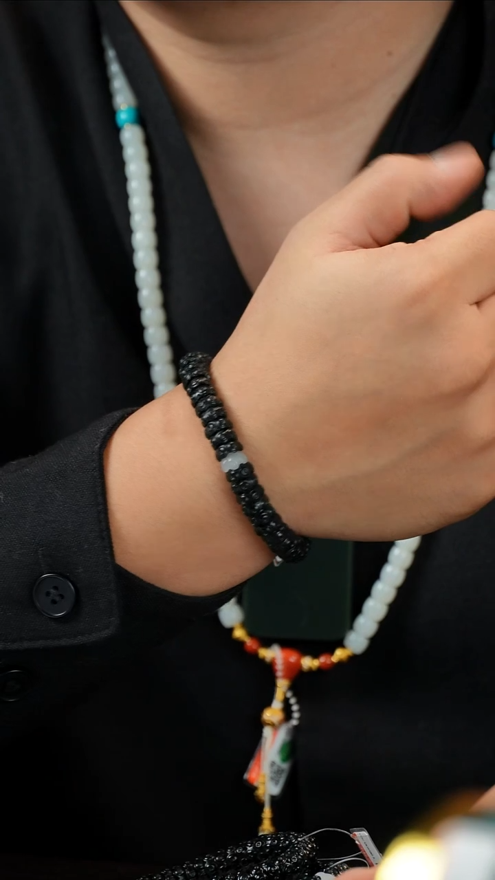 未镶嵌手链和田玉多样性发一件THTY6296