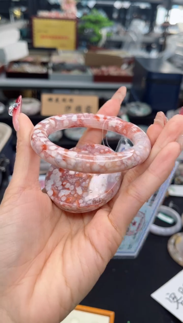 【闪购商品】石英质玉手镯未镶嵌55圈口（赠品镯心）S9442