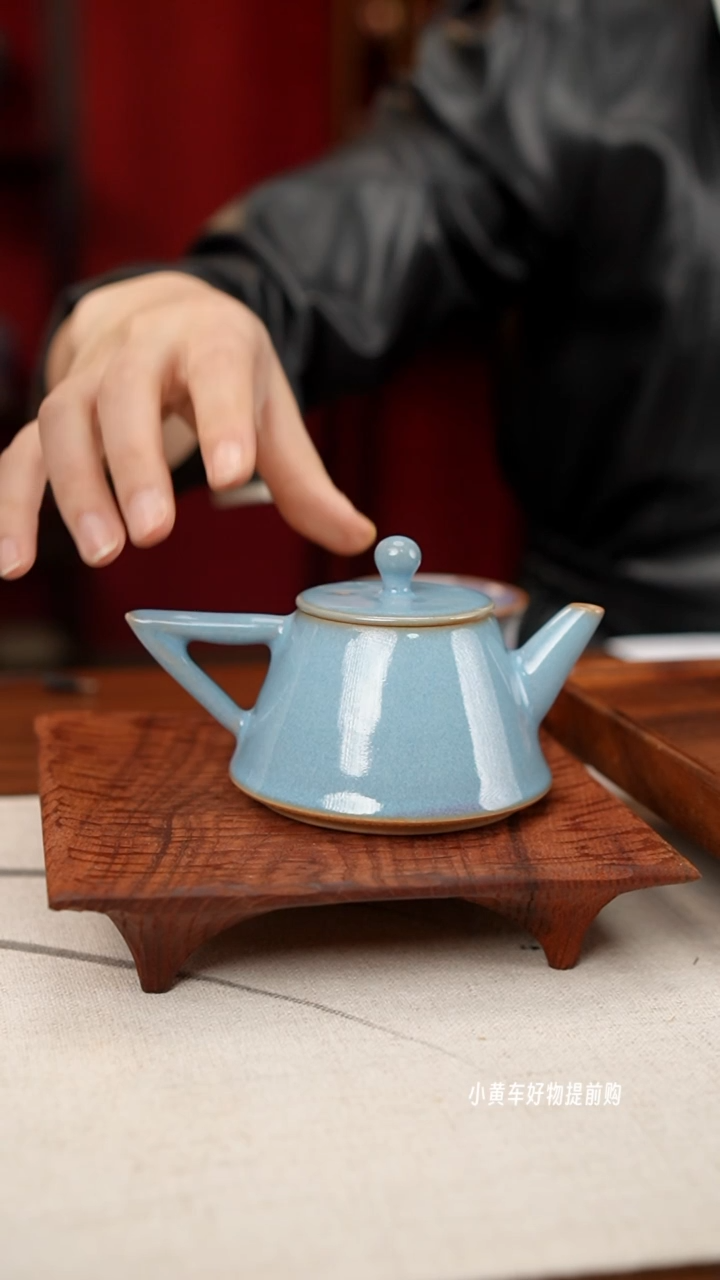 【闪购商品】摆件小师妹-钧瓷-信任