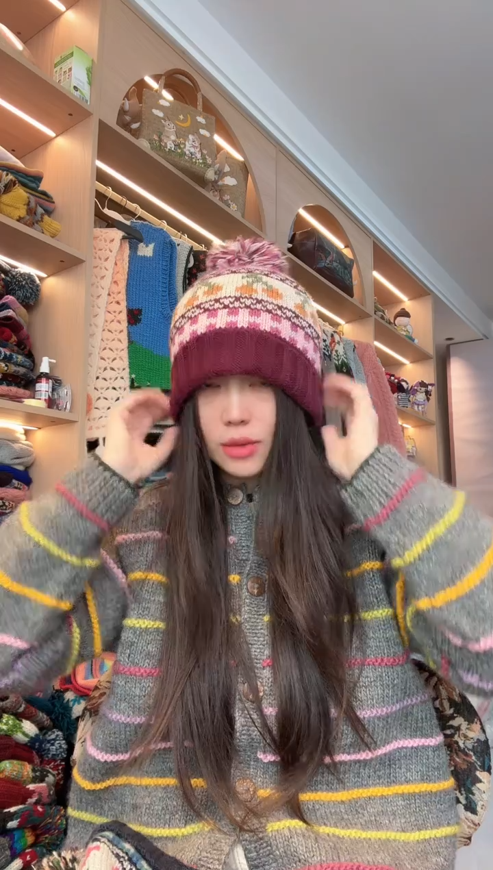 羊毛美利奴粉紫樱桃帽