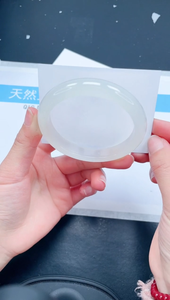 【闪购商品】石英质玉手镯未镶嵌118-62.7