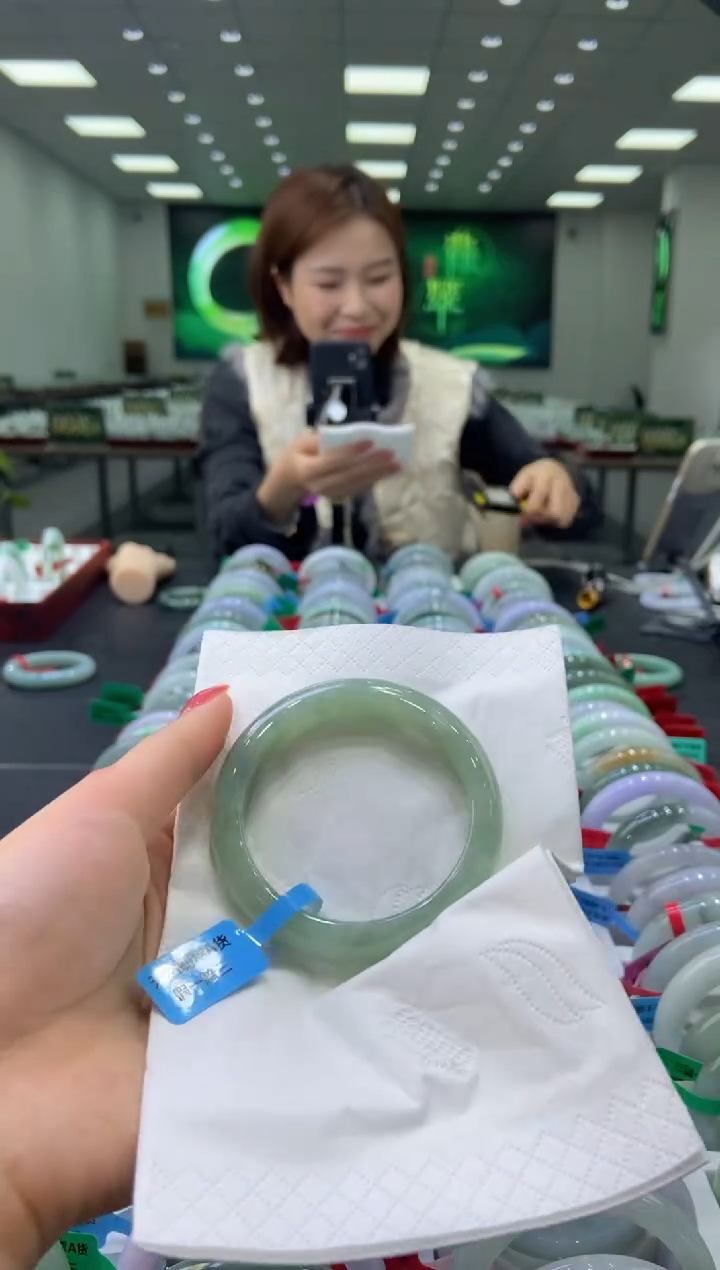 未镶嵌手镯翡翠0055728