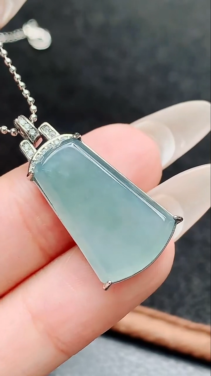 未镶嵌挂件翡翠天然翡翠