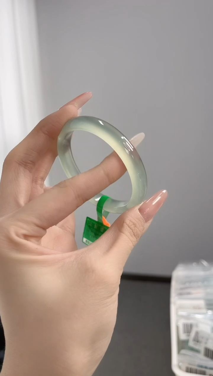 【闪购商品】玛瑙/玉髓手镯未镶嵌53-54圈