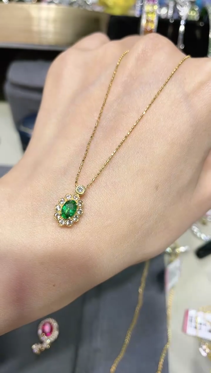 【闪购商品】祖母绿项链18K金镶嵌·