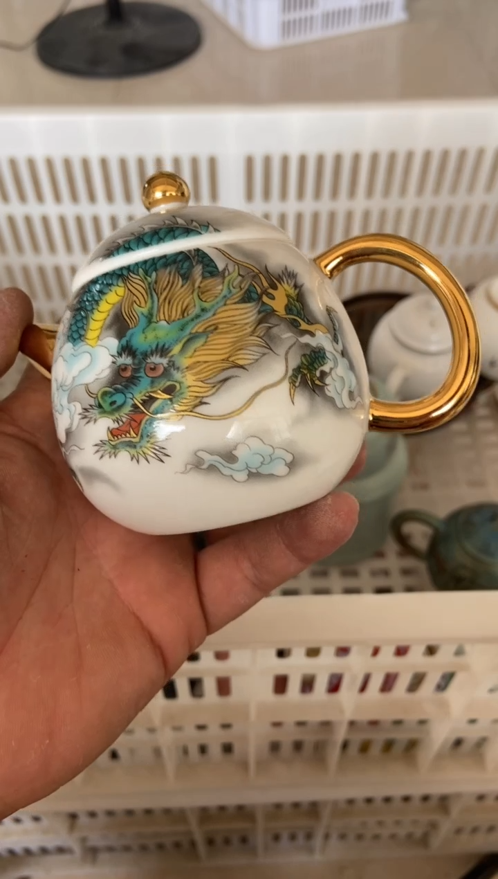 无运费险有瑕疵的摄影的产品有使用过的痕迹有点脏介意勿拍