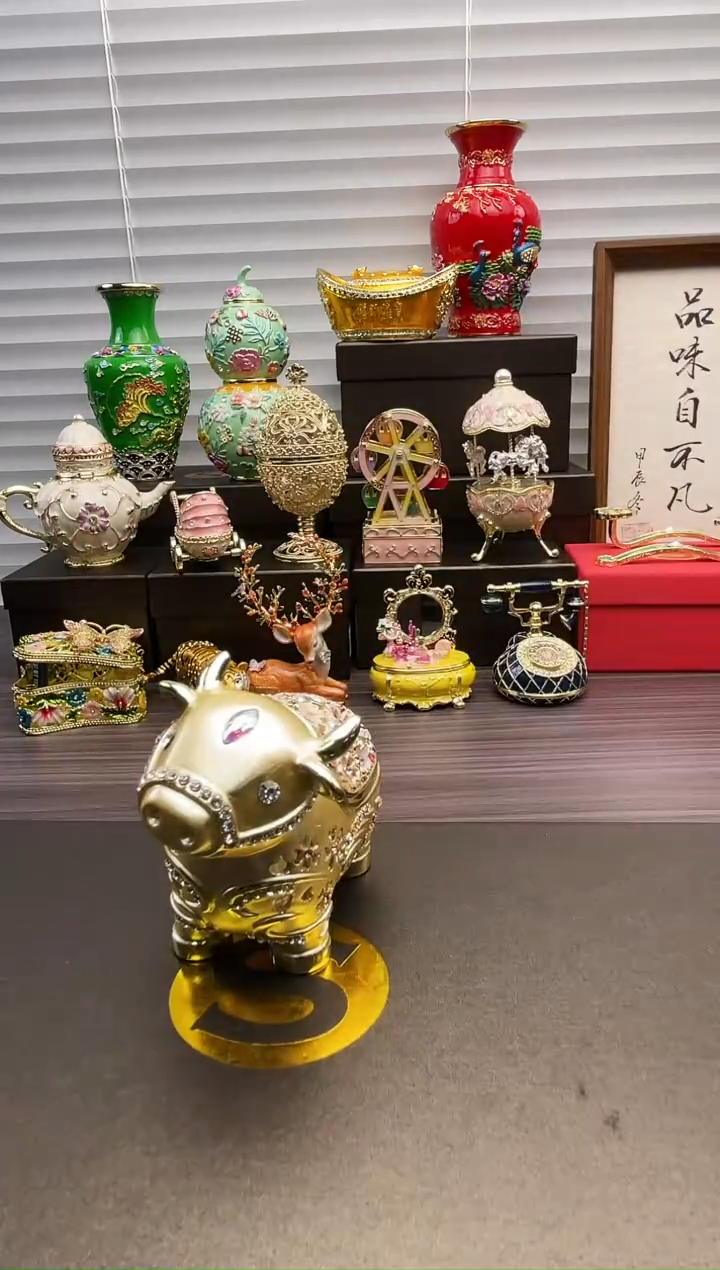 金属七宝烧首饰盒    樱花牛