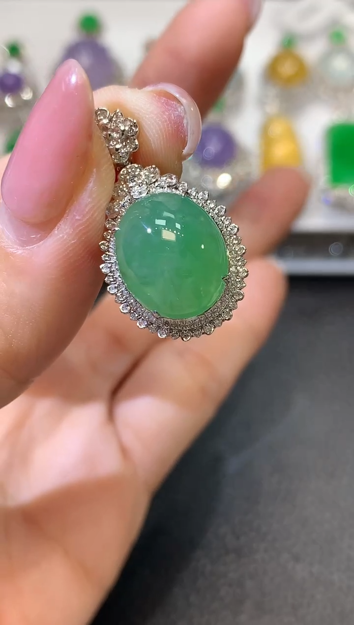 【闪购商品】翡翠吊坠(不含链)18K金镶嵌D29