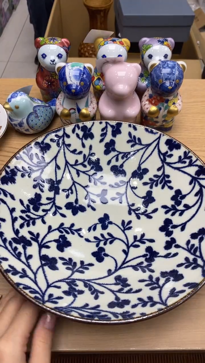 瓷片秋**痕隆莲瓷器欢迎大家