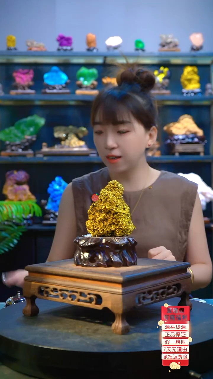 精品斑铜矿，石头摆件
