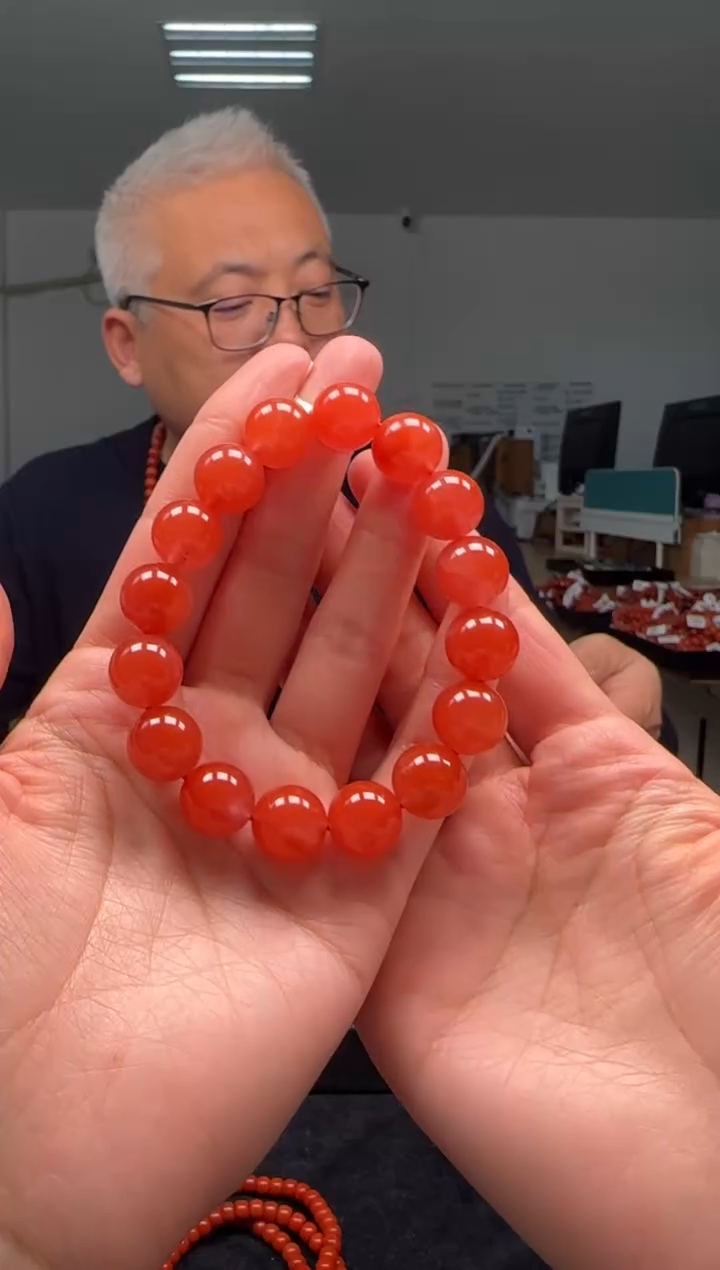 【闪购商品】南红玛瑙13mm保山手串圆珠未镶嵌多样性发一件