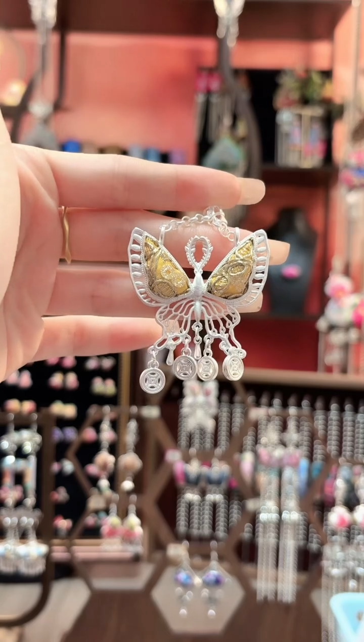 织绣云织谣民族风精美饰品   177