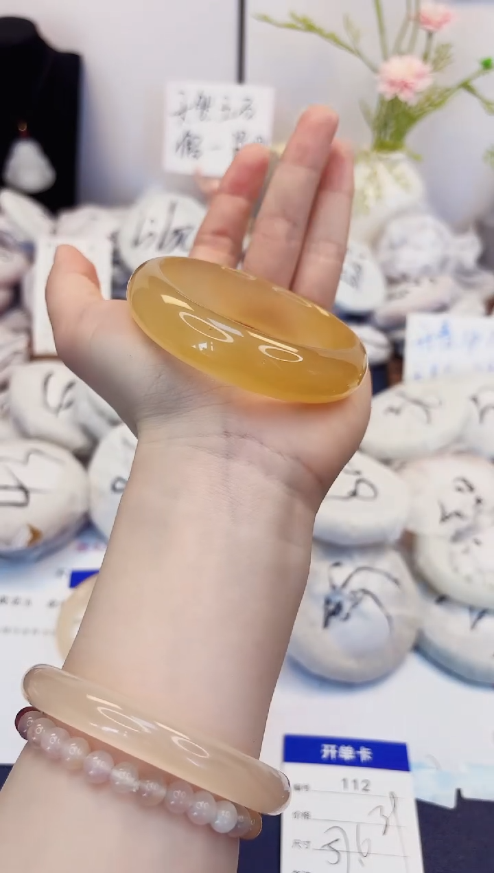 【闪购商品】石英质玉手镯未镶嵌112-财气镯-圈口57