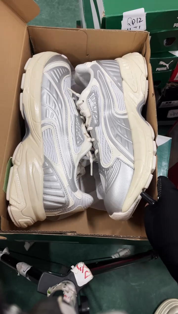 彪马时尚休闲运动鞋42.5M  RR10