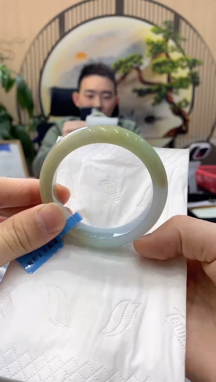 【闪购商品】翡翠手镯未镶嵌000009042