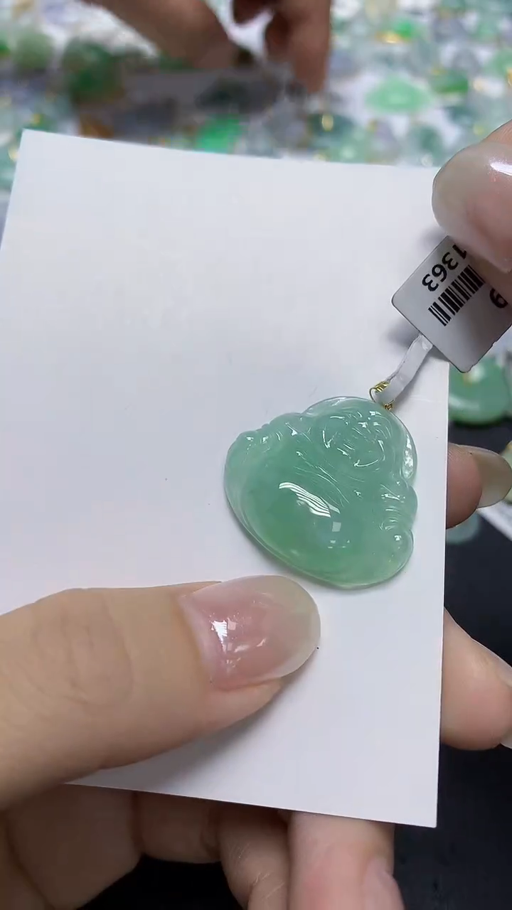 翡翠未镶嵌颈饰天然缅甸翡翠A货