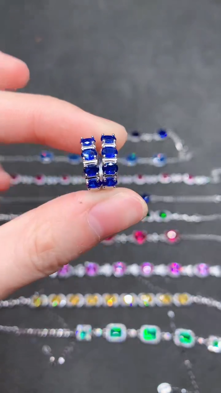 【闪购商品】蓝宝石耳饰银S925镶嵌.....