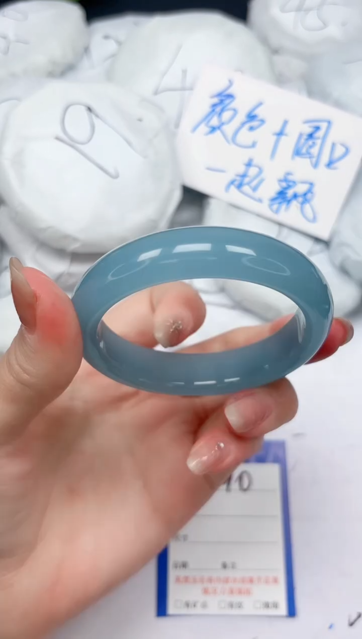 未镶嵌手镯石英质玉90/55.2