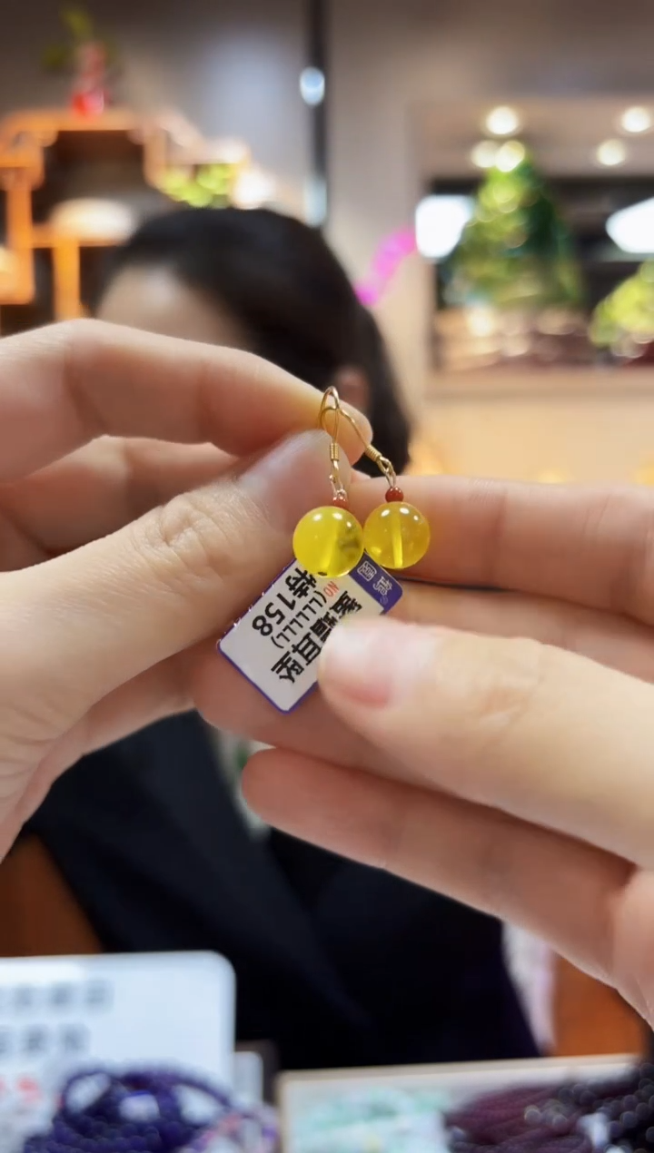 【闪购商品】琥珀耳饰银S925镶嵌耳饰9+