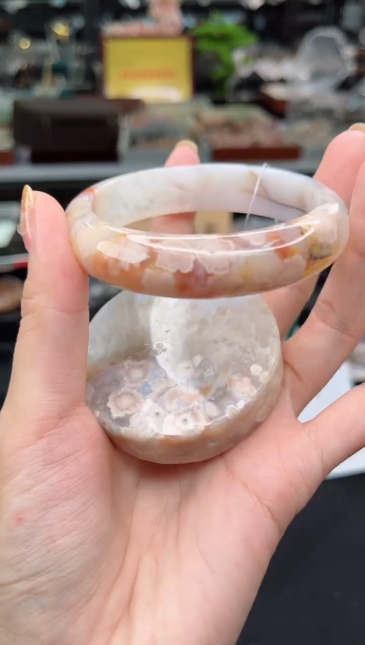 【闪购商品】石英质玉手镯未镶嵌63圈口（赠品镯心）3452121