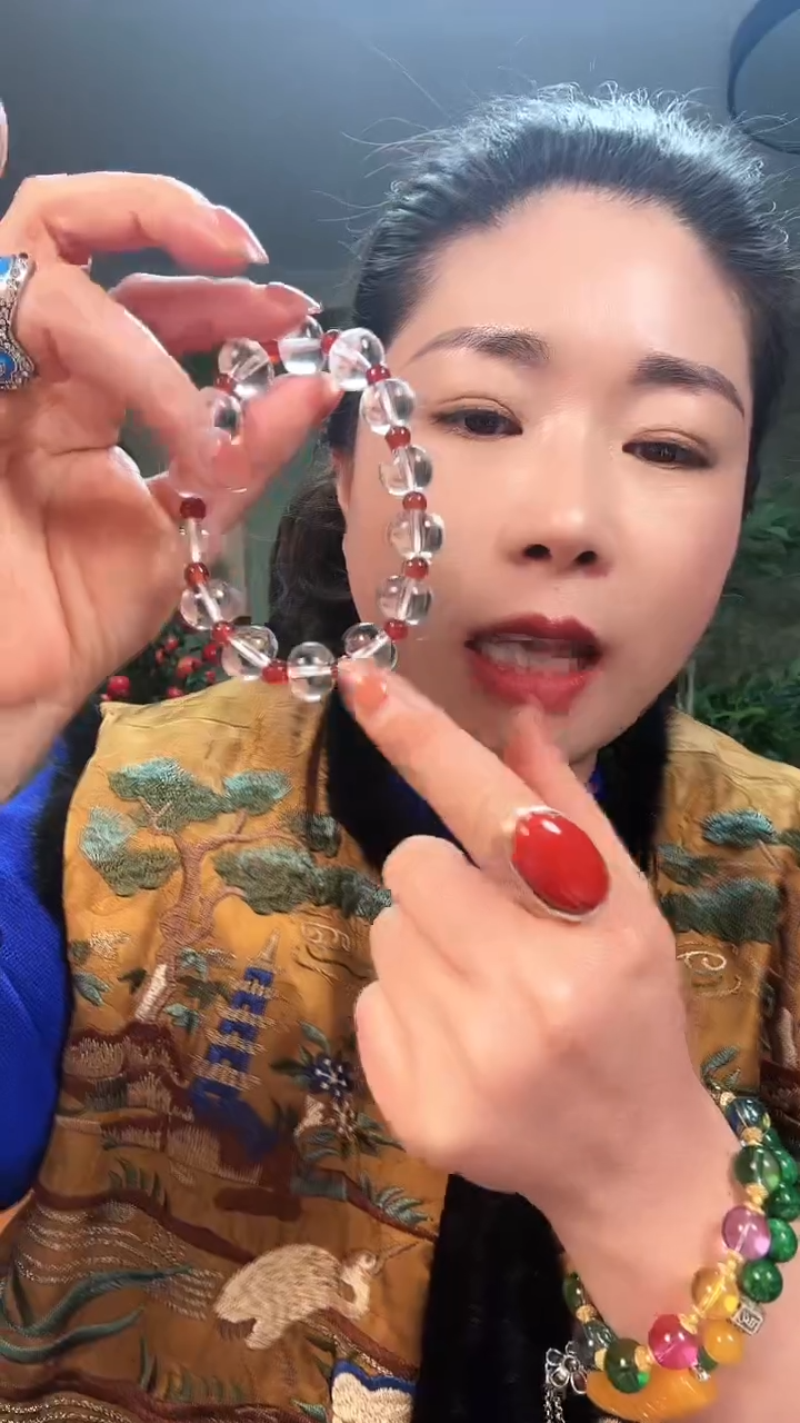 【闪购商品】树脂制品0000000T476